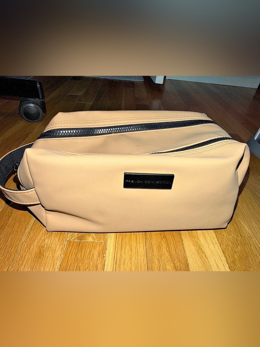 FRENCH CONNECTION Ribbed Cosmetic Bags in Tan (2bags)